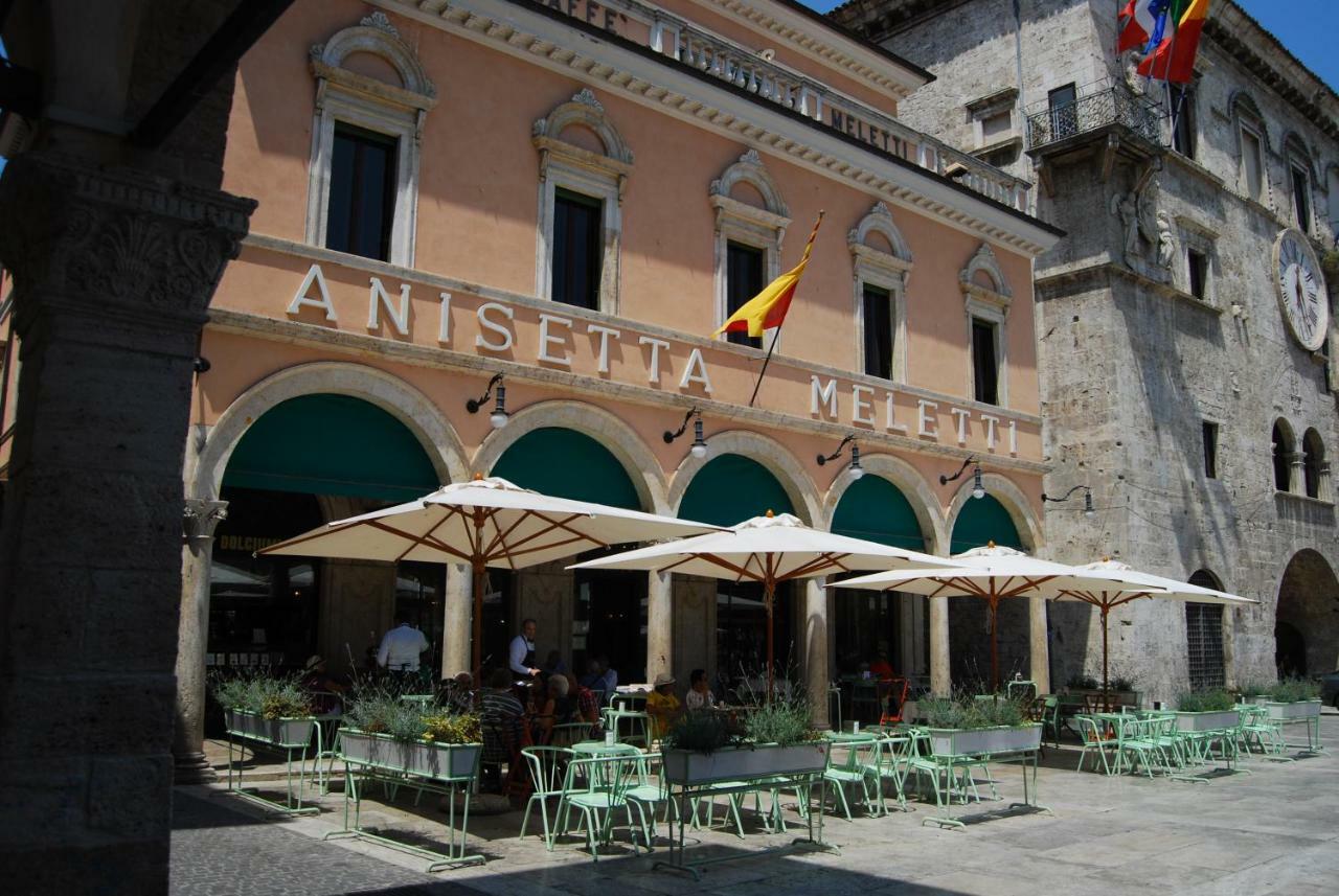 A Casa Di Lola Acomodação com café da manhã Ascoli Piceno Exterior foto