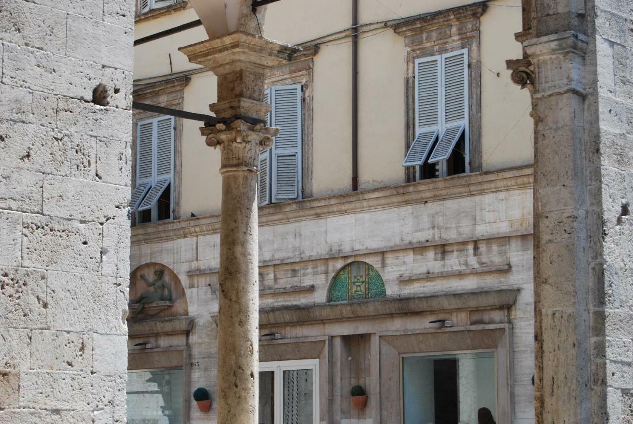 A Casa Di Lola Acomodação com café da manhã Ascoli Piceno Exterior foto
